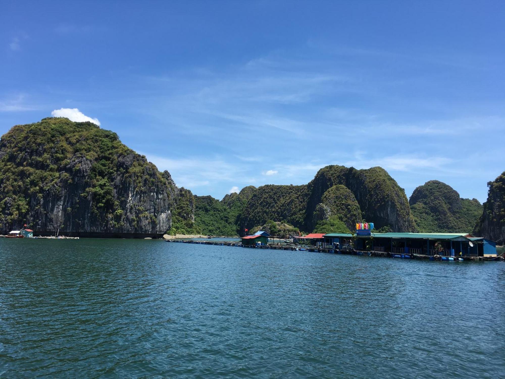 Cat Ba Bay Cruises Hotel Dong Khe Sau Exterior photo